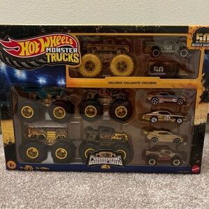 Hot Wheels Monster Trucks Trophy Champions Set Bigfoot Exclusive Cars Gold NIB
